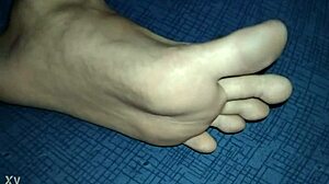 p�zinho com chule e saliva bate uma pra mim vai dripping saliva everywhere