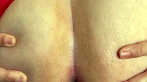 florsitasilvestre38 destroys her tight ass with huge dildo