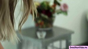 Hot masseuse tongue dives customer's pussy deep 😍👅