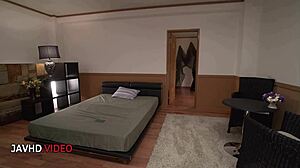 office japanese babe seduces with sloppy blowjob skills 😘🍆💋