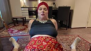 i finally fuck my beautiful arab stepmom with that juicy white ass she hides