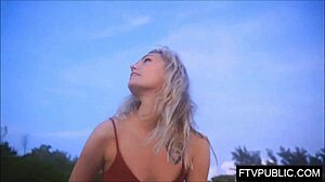 wanna see this blonde piss yellow pee outdoors or what??