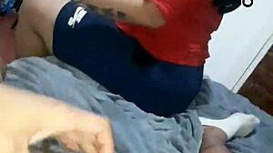 Colombiana embarazada... uh, se vuelve actriz porno!