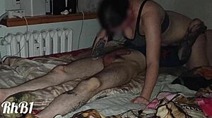 Intensiv 69 leder till spermafylld mun och kåtklimax