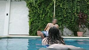 chupé la verga de mi profe en el viaje de egresoooo 😏🍆