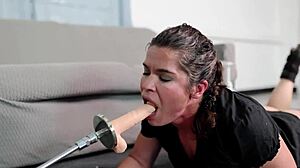 nympho housewife cums hard on massive fucking machine 💦😩