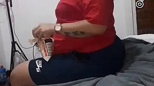 Colombiana embarazada... uh, se vuelve actriz porno!