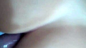 depois do banho dei o cuzinho de quatro pro safado na rua