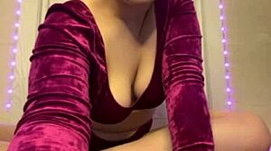 i get so horny fingering my fat ass to bathroom orgasm