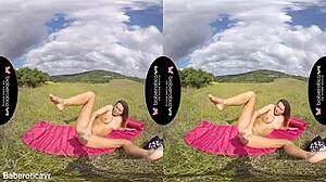 vanessa decker, solo fingering your trimmed pussy outdoors in vr?