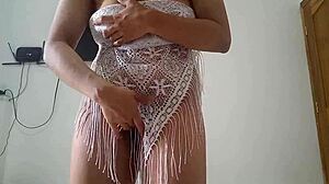 de infarto colegiala fingers her tight wet pussy so hard she squirts urine in orgasmic frenzy