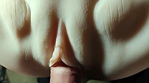 insertion feels so damn comfy inside