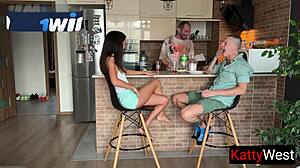 wife sneaks blowjob hubby cooks 😈🍆💦