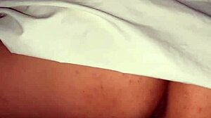 pinay so horny she videos fingering for stranger dude