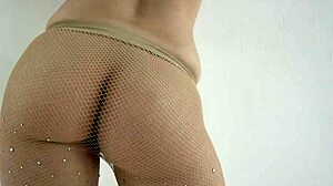 Babe's big bubble ass fingered deep and stretched wide