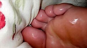 Girlfriend's toes get licked and sucked in intimate foot worship session