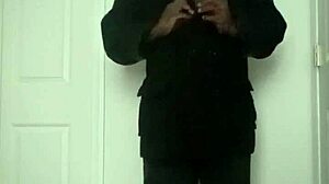 stretching arms like masturbating workout tease got you hard yet?