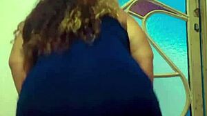 sigilosabbw oils up her huge bbw latina ass for backstage ebony tease pt2