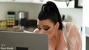 busty babe mona azar... caught by boyfriend on cam gp2758!