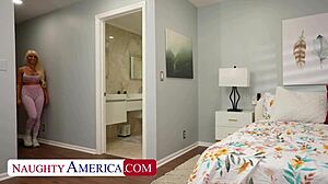 Sie entdeckt Hengst beim Joggen und widersteht seinem Morgenständer nicht