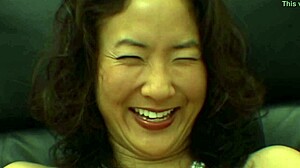 damn this asian babe licks and sucks cock like a pro 👅🍆💦