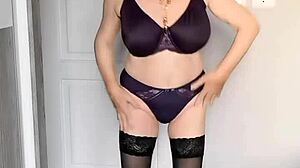busty milf stockings closeup pussy masturbation homemade show