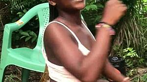 Crazybitch twerks sexy then flashes cute small 18+ saggy tits!