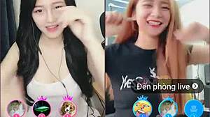 Two cute Korean girls tease sexy in webcam livestream