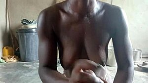 i met ghetto stranger for smokes now sucking his cock deep