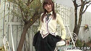 amateur schoolgirl karin aizawa kinky outdoor fun japanese style