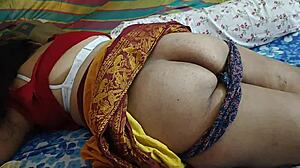 Hottest Desi Housewife Enjoys Petticoat Fuck