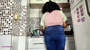 curvy ebony housewife farts in tight jeans