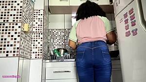 curvy ebony housewife farts in tight jeans