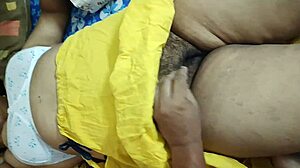 Hottest Desi Housewife Enjoys Petticoat Fuck