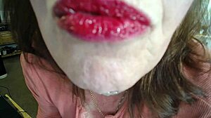 dawnskye1962 smokes teases hairy pussy blue veins titties