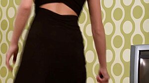 Susan Snow Rides Boyfriend's Cock Outdoor Screaming