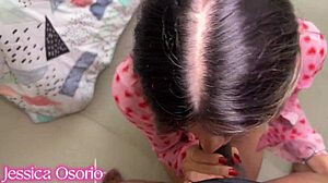 Me cojo a mi empleada latina mientras esposa viaja 😍 Parte 1