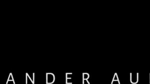 Adoro sborrare forte su cazzo grosso in piano! Geme e sborra!