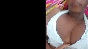 jhodez1 offers dick suck or solo play tease