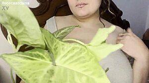 big natural tits wiggle temptingly for playful tease