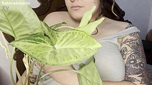 big natural tits wiggle temptingly for playful tease