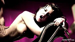 Oiled milf Elle Brooke gets huge cock anal fucked hard on stage 😈🔥