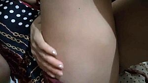 Κοπέλα του συναδέλφου στο γραφείο γαμεί μουνίδα ικανοποιώντας φετίχ εργασίας