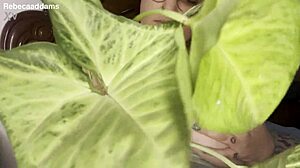 big natural tits wiggle temptingly for playful tease