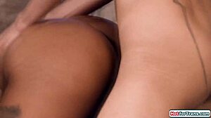Ebony Shemale Valeria Atreides Pounds Girlfriend Hard