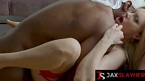 Karina King Rides BBC For Total Relaxing Thrill!