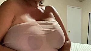 Mommy's fat pussy craves your bold throbbing cock pounding now