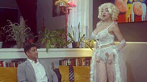 Barack Obama pounds Marilyn Monroe's pussy in muscular BBC parody fuck