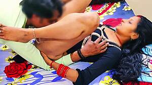 नई इंडियन जोड़ी हॉट वेडिंग नाइट क्रीमपाई सेक्स