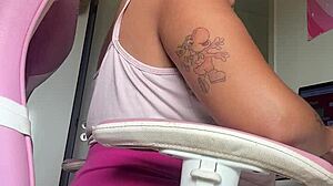 ever wonder what chubby latina farts sound like at her office desk? 😏💨